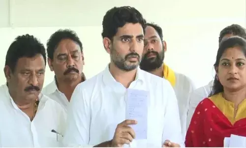 ఎమ్మెల్సీ అనంత బాబుని వెంటనే అరెస్టు చేయాలి