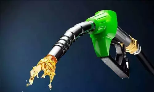 భారీగా తగ్గిన పెట్రోల్, డీజిల్ ధరలు..