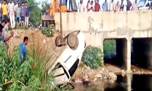 అన్నమయ్య జిల్లాలో ఘోర రోడ్డు ప్రమాదం.. కల్వర్టును ఢీకొట్టిన కారు.. నలుగురు మృతి