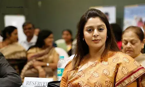 తీవ్ర నిరాశలో నగ్మా.. సోనియా గాంధీపై వ్యాఖ్యలు