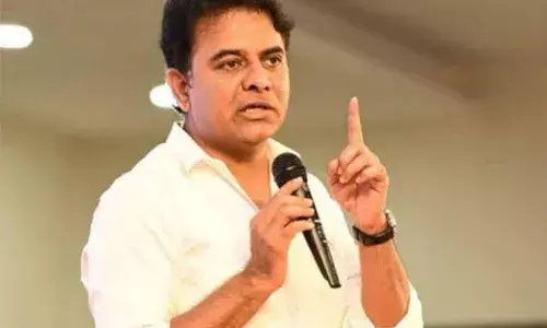 కేంద్రంలో ఖాళీగా ఉన్న 16 లక్షల ఉద్యోగాలు ఏమయ్యాయి - కేటీఆర్