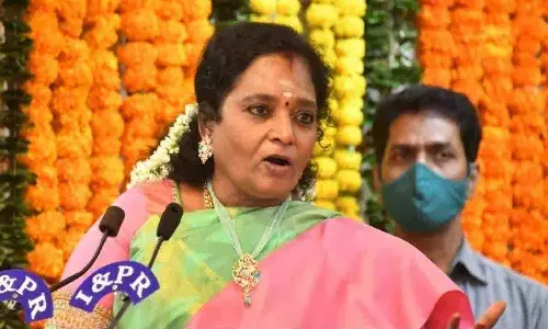 ఏ ప్రభుత్వ కార్యాలయమైనా ప్రజల కోసమే.. ఎవరూ నన్ను అడ్డుకోలేరు..