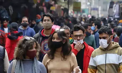 కరోనా ఫోర్త్ వేవ్ భయాలపై కీలక వ్యాఖ్యలు చేసిన ఐసీఎంఆర్ ఏడీజీ