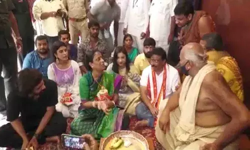 ఇక్క‌డే చదువుకున్నా, కానీ ఎప్పుడూ దర్శనానికి రాలేదు : ఆర్జీవీ