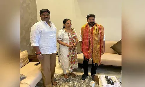 టీఆర్ఎస్కు షాక్.. కాంగ్రెస్ గూటికి పీజేఆర్ కూతురు.. మంచి భవిష్యత్తు కోసమేనంటూ