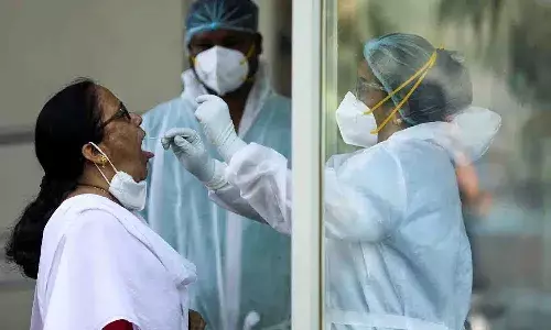 తెలంగాణలో ఒక్క‌సారిగా పెరిగిన‌ కరోనా కేసులు.. అప్ర‌మ‌త్త‌మైన ఆరోగ్య శాఖ‌