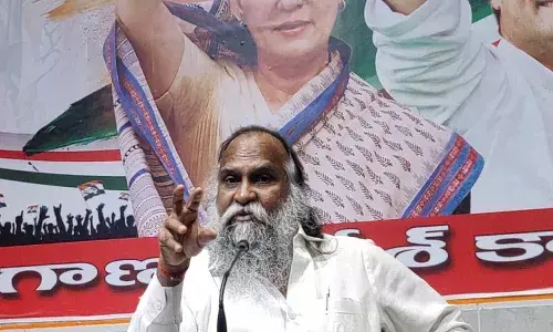 ప్రజాస్వామ్యం మోదీ చేతిలో హత్యకు గురైంది : జగ్గారెడ్డి