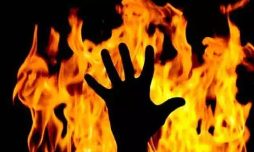 అగ్నిప్రమాదంలో తల్లీ, కూతరు సజీవదహనం