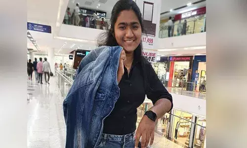 చెరువులో దూకి సాఫ్ట్‌వేర్ ఉద్యోగిని ఆత్మ‌హ‌త్య‌