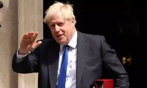 బ్రిటన్ లో కుప్పకూలిన బోరిస్ జాన్సన్ ప్రభుత్వం