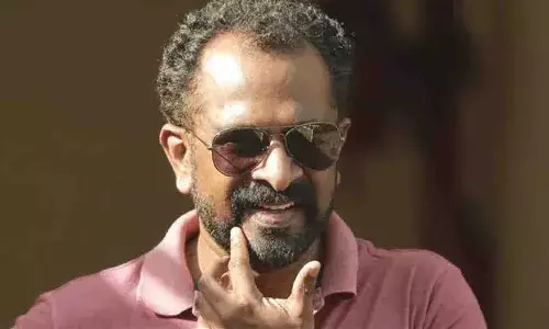 విద్యార్థినుల పట్ల అసభ్యంగా ప్రవర్తించిన నటుడు.. అరెస్ట్