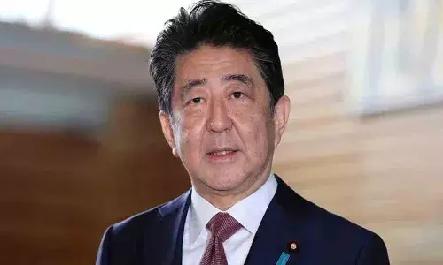 జపాన్ మాజీ ప్రధాని షింజో అబేపై కాల్పులు.. పరిస్థితి విషమం