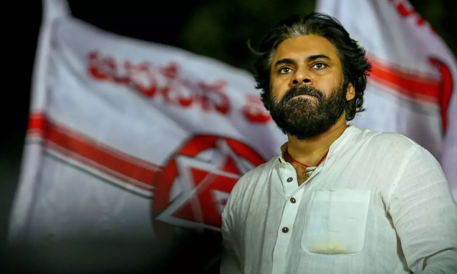 ట్విటర్ డీపీ మార్చిన పవన్ కల్యాణ్.. నెట్టింట్లో ట్రెండ్