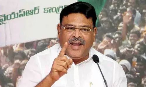 బాబుతో యుద్ధమైతే 5 నిమిషాల్లో ముగించేస్తాం