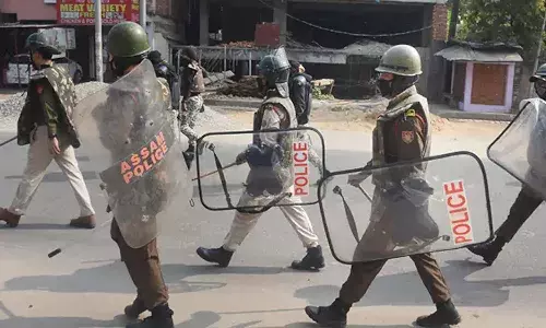 శిక్ష పేరుతో.. వ్యక్తిని సజీవదహనం చేసిన గ్రామస్థులు