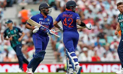 మెరిసిన రోహిట్.. తొలి వన్డేలో టీమిండియా సూపర్ విక్టరీ