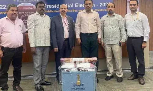 ఎయిర్ ఇండియా బిజినెస్ క్లాస్ ఫ్లైట్ లో ఓ బాక్స్.. ఎందుకంత ప్రత్యేకత..!