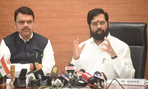 పెట్రోల్, డీజిల్ ధరలు తగ్గించిన మహారాష్ట్ర