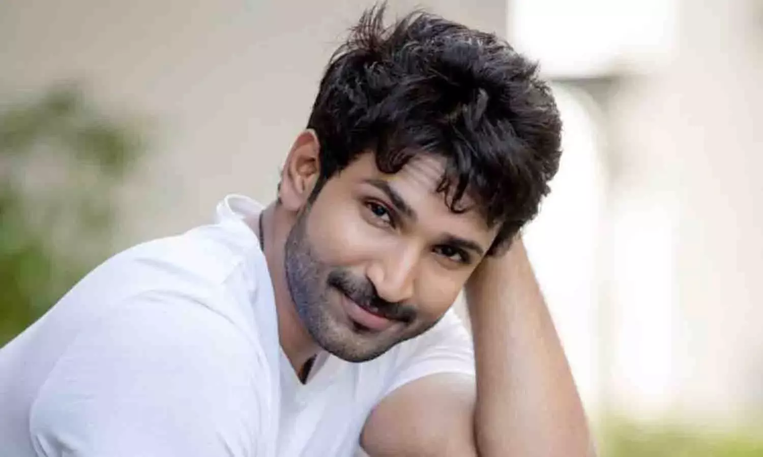 గొడవ పడ్డ అమ్మాయినే పెళ్లి చేసుకున్న ఆది పినిశెట్టి
