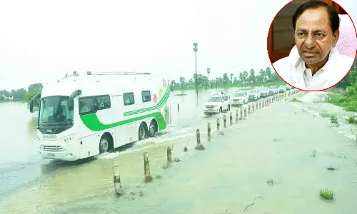 అనుకూలించని వాతావరణం.. రోడ్డు మార్గాన భద్రాచలానికి సీఎం కేసీఆర్