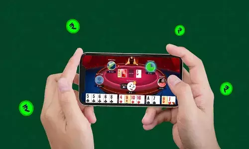 ఆన్లైన్ రమ్మీలో భారీ నష్టాలు.. ఆత్మహత్య చేసుకున్న పోలీసు