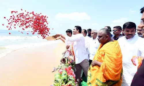 రామాయపట్నం పోర్ట్కు భూమిపూజ చేసిన సీఎం జగన్.. పోర్టు ప్రత్యేకతలివే.!