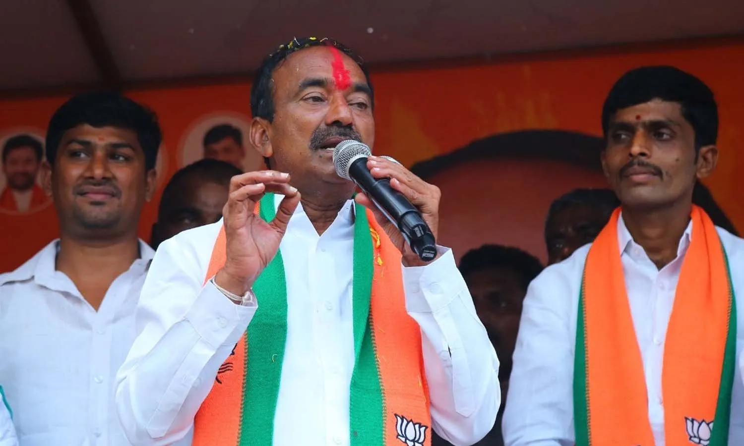 మాటలు మాని.. వరద బాధితులను ఆదుకోండి: ఈటల రాజేందర్‌