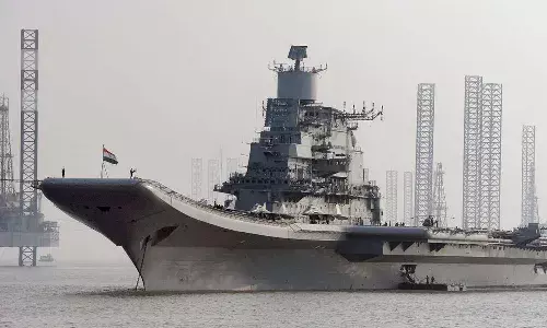 ఐఎన్ఎస్ విక్రమాదిత్యలో అగ్ని ప్రమాదం