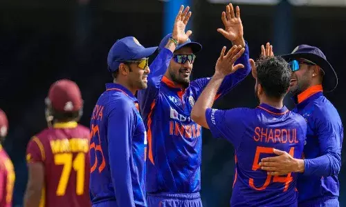 ఉత్కంఠ పోరులో టీమ్ ఇండియా విజ‌యం