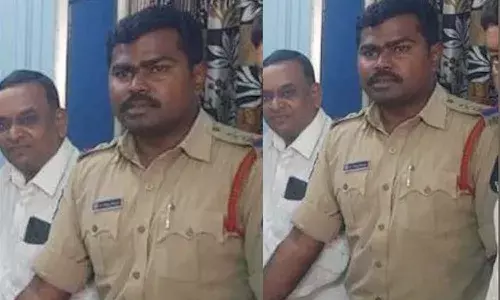 మారేడుపల్లి ఎస్సైని కత్తితో పొడిచిన దుండగుడు