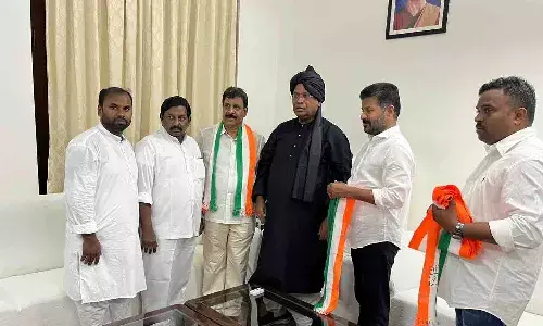 కాంగ్రెస్లో తెలంగాణ ఇంటి పార్టీ విలీనం