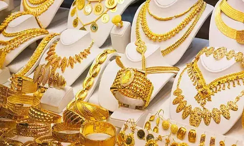 వరుసగా రెండో రోజు పెరిగిన బంగారం ధర.. ఎంతంటే..?