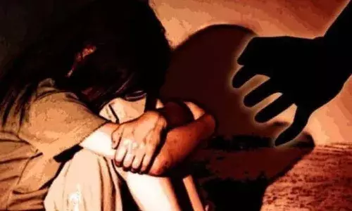 అడవికి తీసుకెళ్లి మైనర్‌ బాలికపై అత్యాచారం.. నిందితుడు అరెస్ట్‌