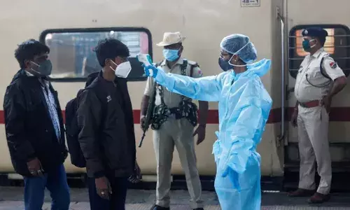 త‌గ్గిన కేసులు.. పెరిగిన మ‌ర‌ణాలు