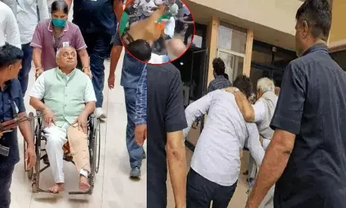 తిరంగా యాత్రలో అపశృతి.. దూసుకొచ్చిన ఆవు.. గాయపడిన మాజీ ఉప ముఖ్యమంత్రి