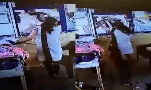 చెంపదెబ్బకు చెప్పు దెబ్బతో సమాధానం.. అసలేం జరిగిందంటే..