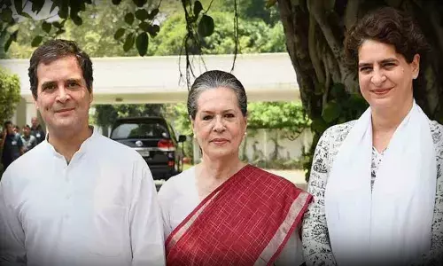 రాహుల్, ప్రియాంక తోడుగా విదేశాలకు సోనియా గాంధీ