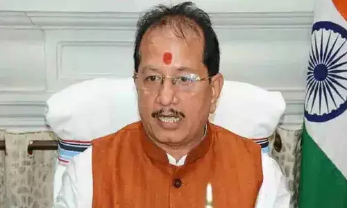 తీవ్ర భావోద్వేగంతో స్పీకర్ రాజీనామా