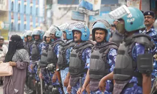 రాత్రి 7-8 గంటలలోపు షాపులన్నీ మూసేయాల్సిందే