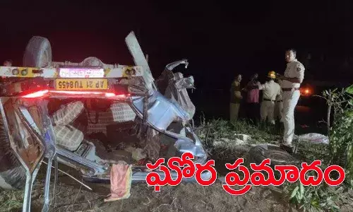 లారీ, జీపు ఢీ.. 9 మంది దుర్మరణం.. మృతుల్లో ముగ్గురు చిన్నారులు