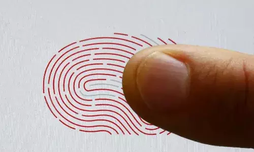 రైల్వే పరీక్షలో అభ్యర్థి అతి తెలివి.. చీటింగ్‌లో ఇది నెక్ట్స్‌ లెవల్‌