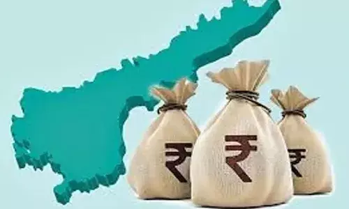 ప్రతి నెలా అప్పుల తిప్పలు!