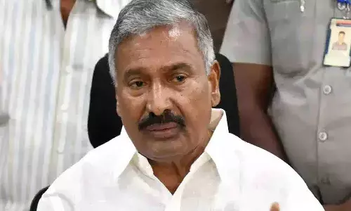 వైసీపీ జెండాలను తొలగించాలంటూ రెచ్చగొట్టింది బాబే