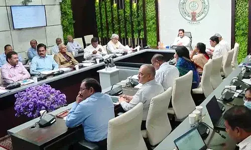 విభజన సమస్యల పరిష్కారంలో జాప్యం జరుగుతుంది.. గట్టిగా డిమాండ్ చేయండి