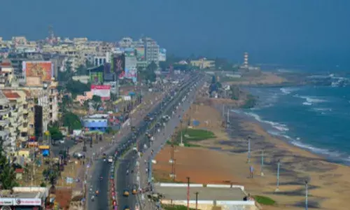 విశాఖ నుంచి పాలనకు రెడీ..!