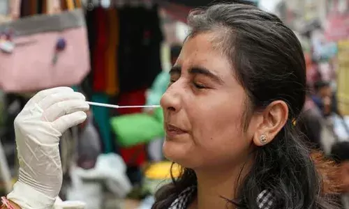 త‌గ్గుముఖం ప‌ట్టిన క‌రోనా కేసులు