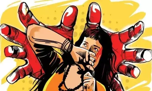 మంచిర్యాలలో దారుణం.. మైనర్ బాలికపై సామూహిక అత్యాచారం.. వరుసకు అన్నయ్యే