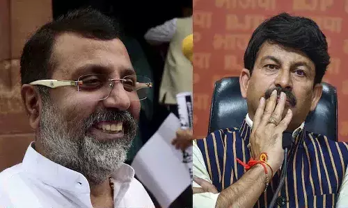 విమానం టేకాఫ్ వివాదం.. బీజేపీ ఎంపీలపై కేసు