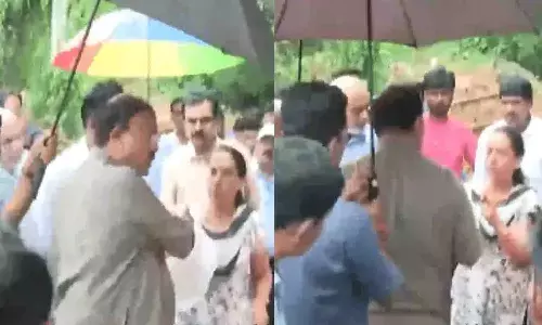 మహిళ పట్ల అనుచితంగా ప్రవర్తించిన బీజేపీ ఎమ్మెల్యే.. వీడియో వైరల్