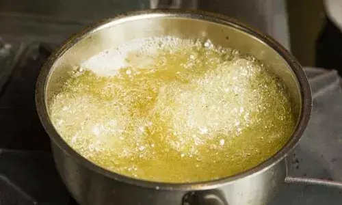 భర్తపై మరుగుతున్న నూనె పోసిన భార్య